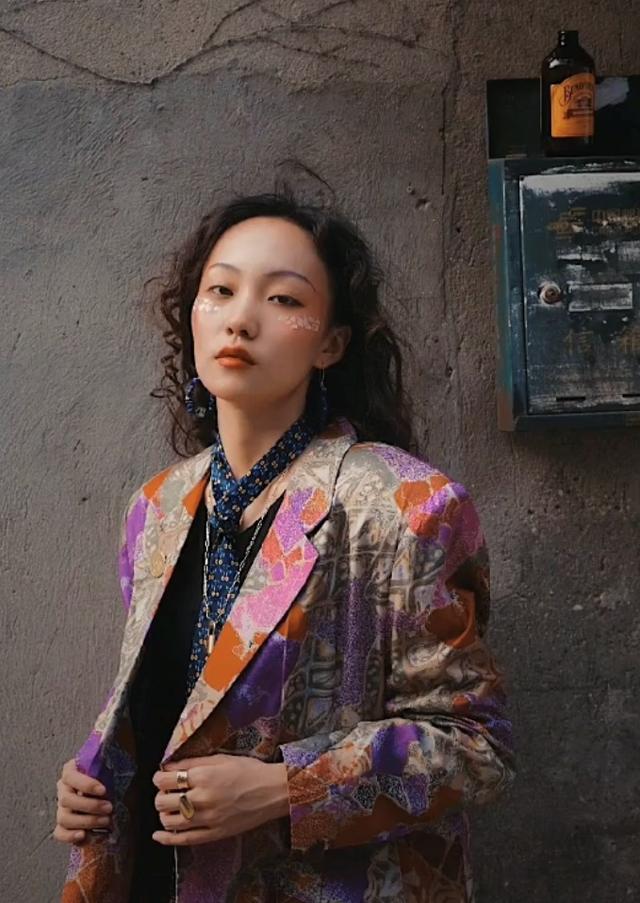 贝勒爷邵雨轩真实身份 贝勒爷邵雨轩真实身份视频