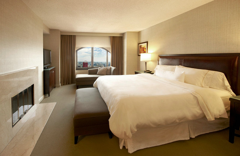 低价硝烟下天猫京东公布双11成绩 低价硝烟下天猫京东公布双11成绩