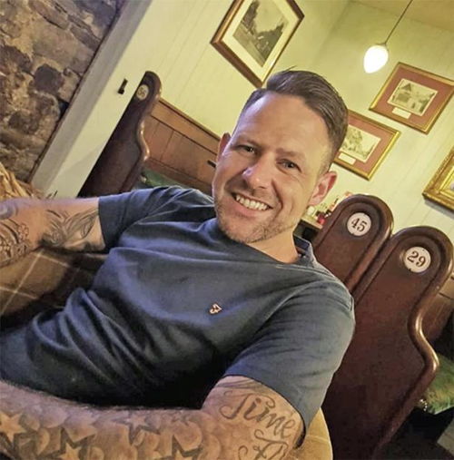 明星的机场街拍图 是随手一拍还是精心摆拍 