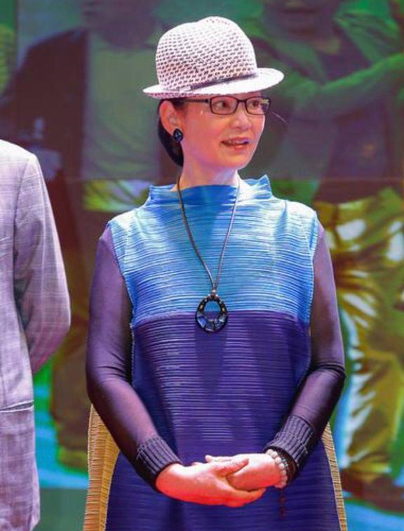 av女星进医院-女星被送进医院